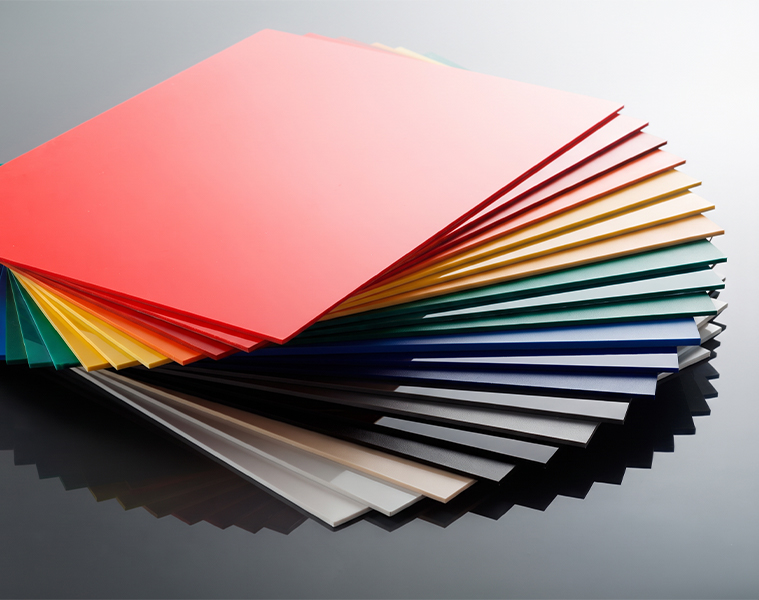 Plaque Plexiglass colorée en PMMA disponible en plusieurs teintes