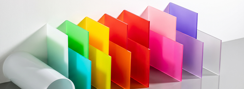 Plaque Plexiglass fluorescente et colorée en PMMA disponible en plusieurs teintes