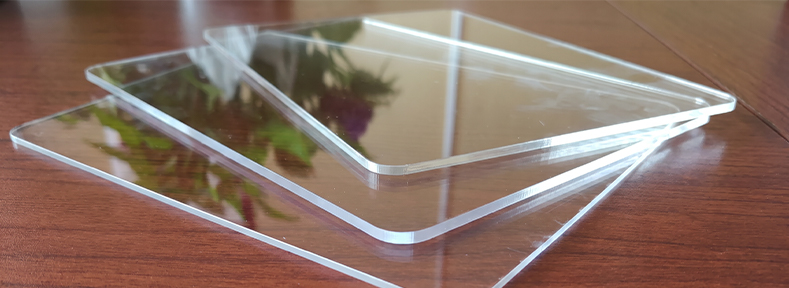 Plaque Plexiglass transparente en PMMA avec chants polis